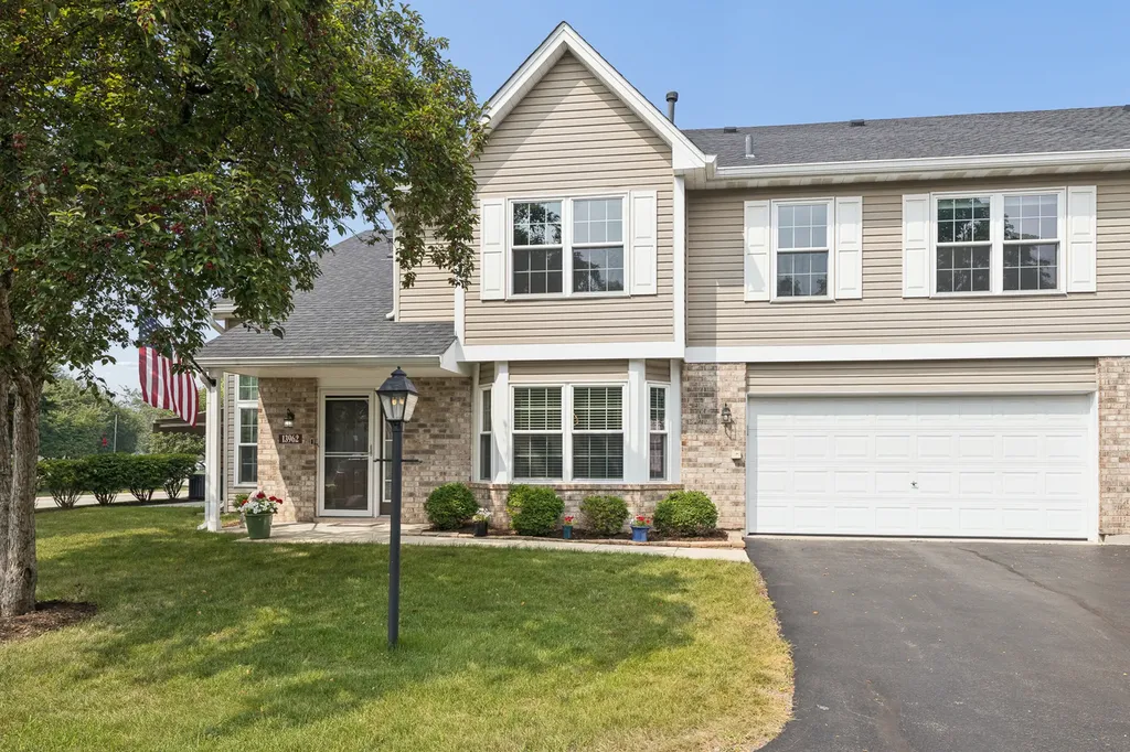 13962 South Cambridge Circle Plainfield IL 60544