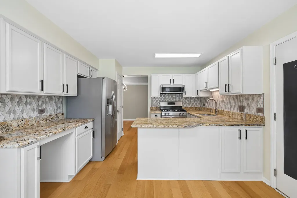 13962 South Cambridge Circle Plainfield IL 60544