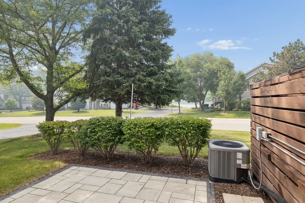 13962 South Cambridge Circle Plainfield IL 60544