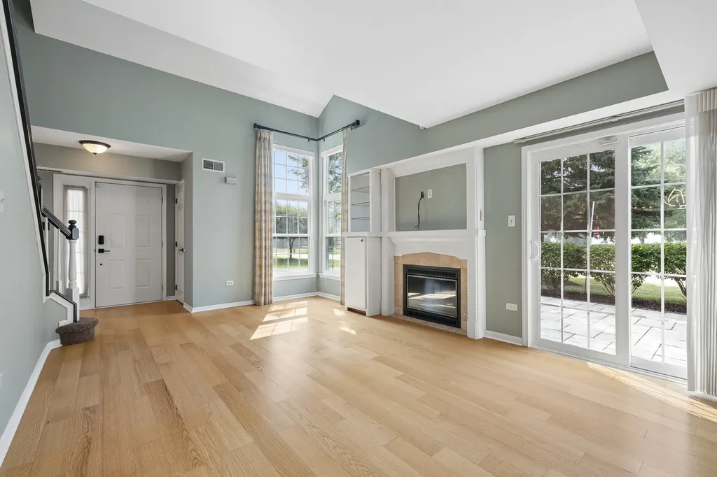 13962 South Cambridge Circle Plainfield IL 60544