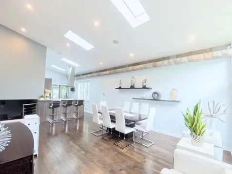 2519 Parkwood Lane Des Plaines IL 60018