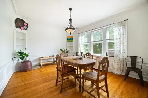 338 South East Avenue Oak Park IL 60302