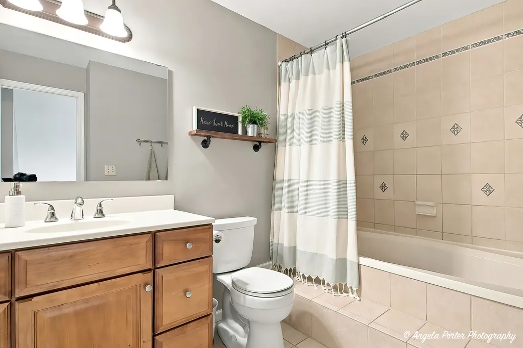 723 Edelweiss Drive Lake Zurich IL 60047