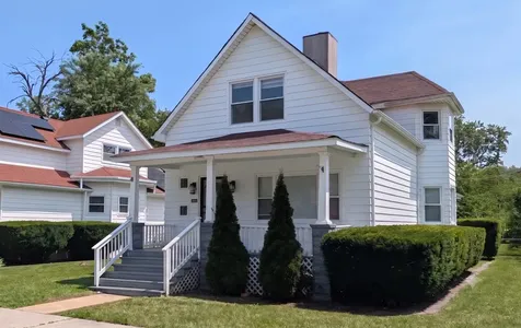 13741 South Wabash Avenue Riverdale IL 60827