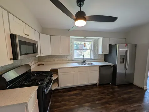 13741 South Wabash Avenue Riverdale IL 60827