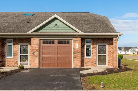 101 Cobblestone Court Genoa IL 60135