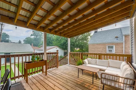 7303 Oakwood Avenue Lyons IL 60534