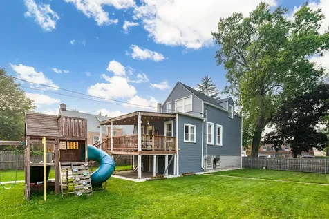 7303 Oakwood Avenue Lyons IL 60534