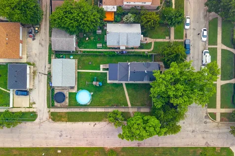 7303 Oakwood Avenue Lyons IL 60534