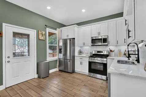 7303 Oakwood Avenue Lyons IL 60534