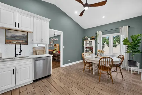 7303 Oakwood Avenue Lyons IL 60534