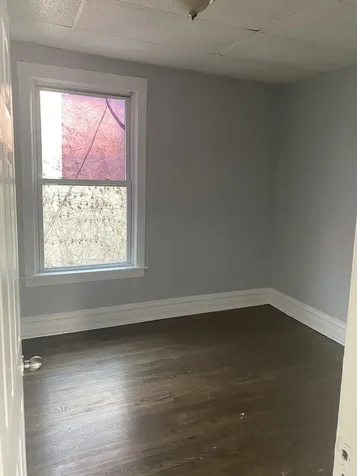 2704 East 77th Street Chicago IL 60649