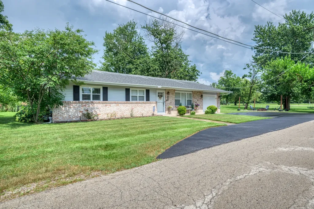 250 Kern Street Braidwood IL 60408