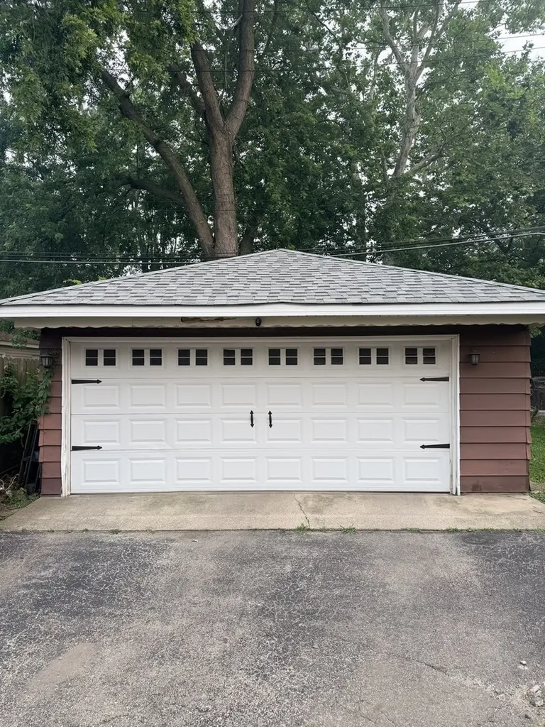 2929 West 85th Street Chicago IL 60652