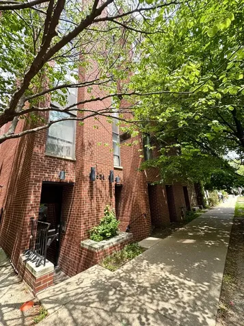 636 West Webster Avenue Chicago IL 60614