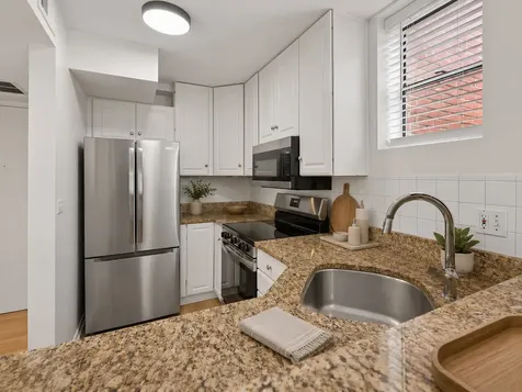 636 West Webster Avenue Chicago IL 60614