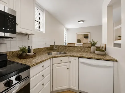 636 West Webster Avenue Chicago IL 60614