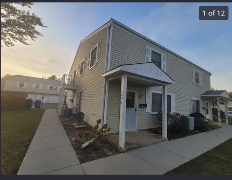 189 Robert Court Bartlett IL 60103