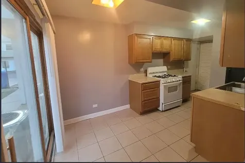 189 Robert Court Bartlett IL 60103