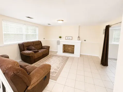 21729 Gailine Avenue Sauk Village IL 60411
