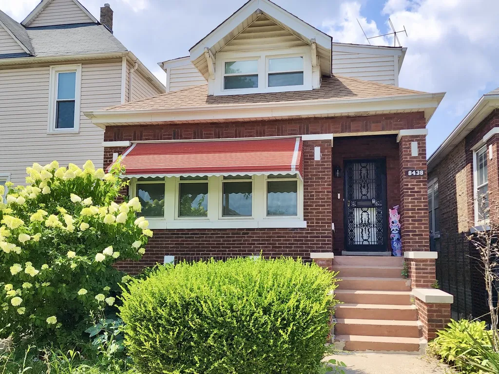 8438 South Morgan Street Chicago IL 60620