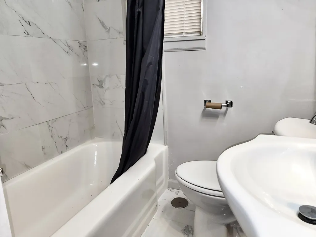 8438 South Morgan Street Chicago IL 60620