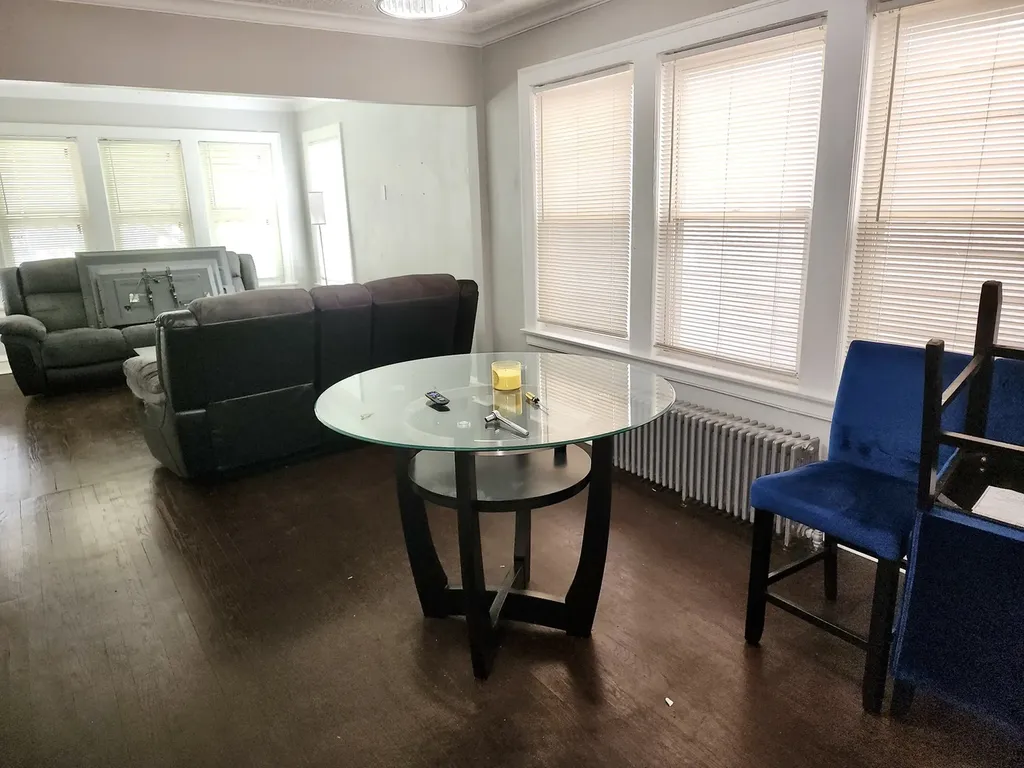 8438 South Morgan Street Chicago IL 60620