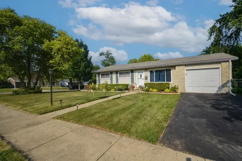 2605 West Vermont Avenue Waukegan IL 60087