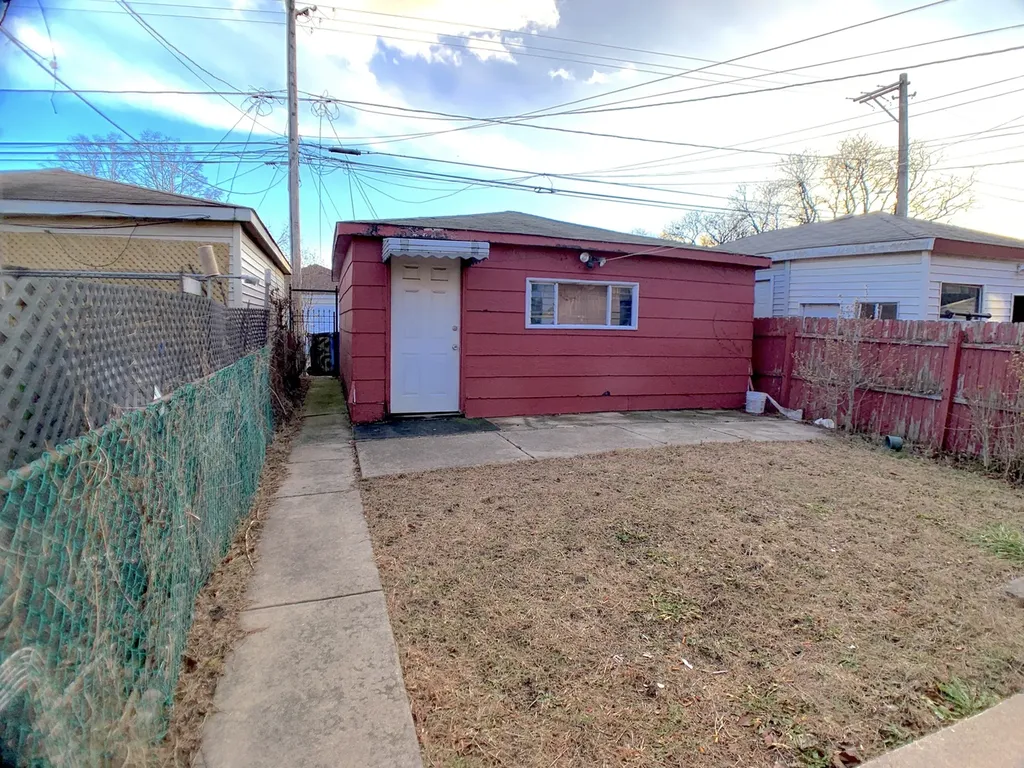 3451 West 38th Street Chicago IL 60632