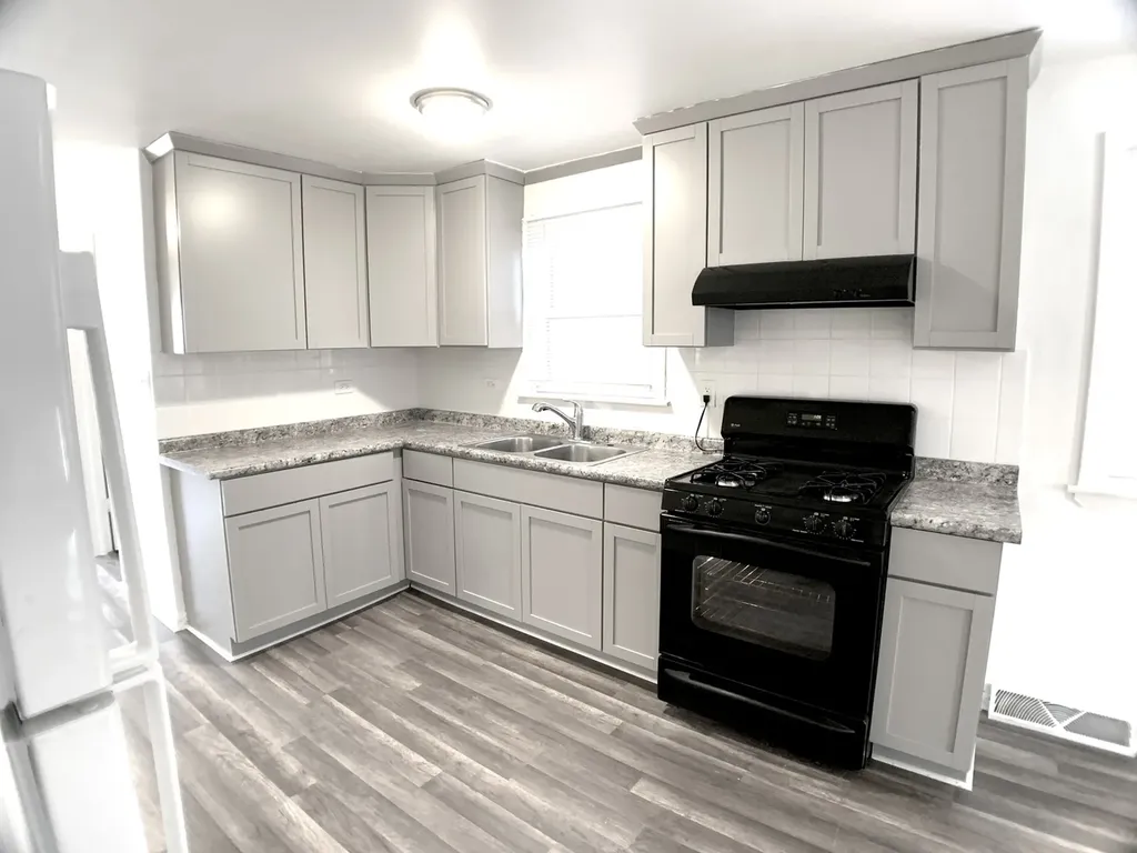 3451 West 38th Street Chicago IL 60632