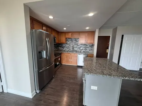 2005 South Finley Road Lombard IL 60148