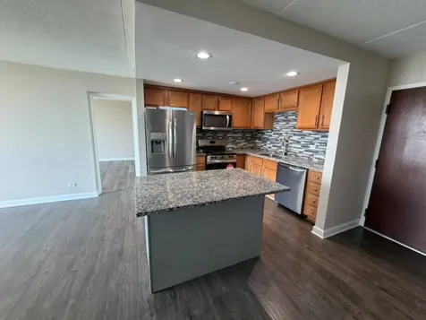 2005 South Finley Road Lombard IL 60148