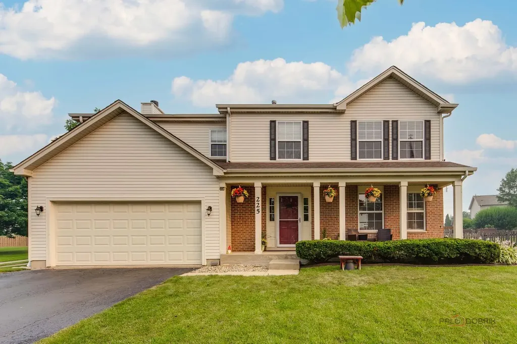 225 Midlane Drive Crystal Lake IL 60012