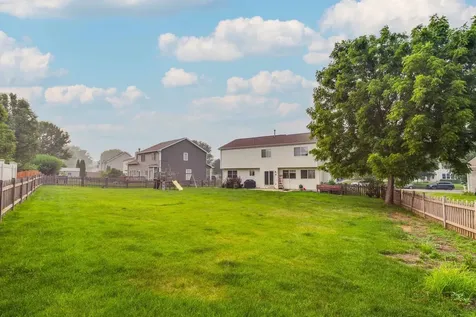 225 Midlane Drive Crystal Lake IL 60012
