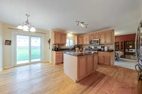 225 Midlane Drive Crystal Lake IL 60012