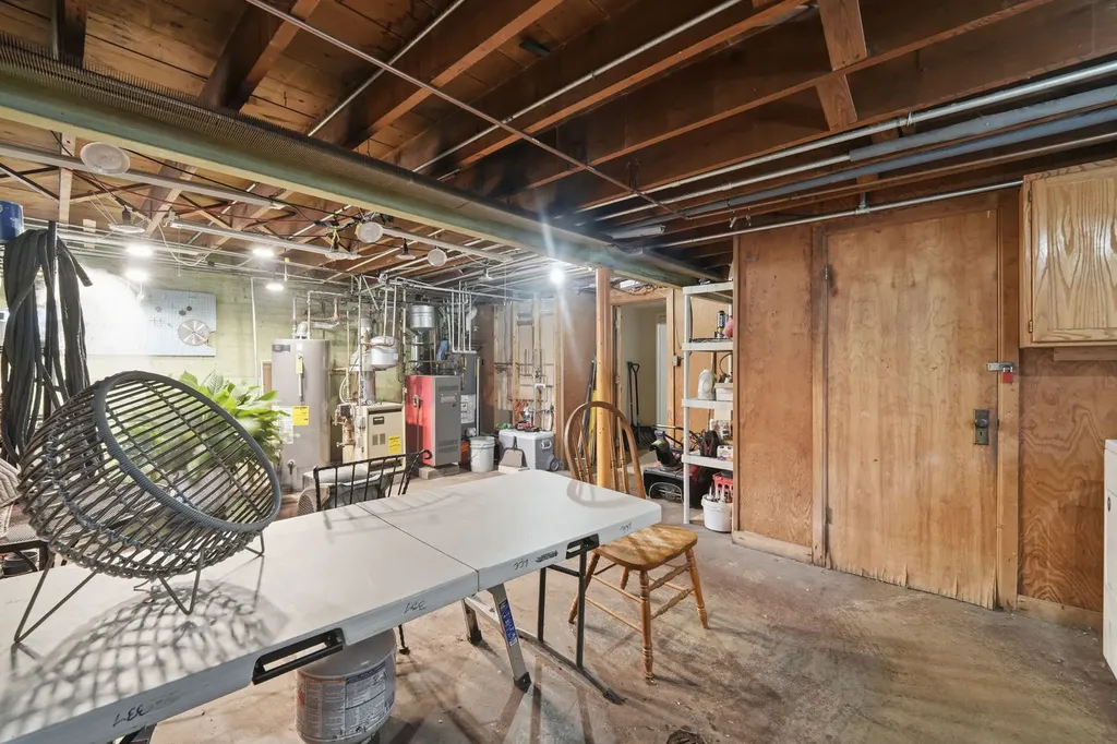 4923 North Mason Avenue Chicago IL 60630