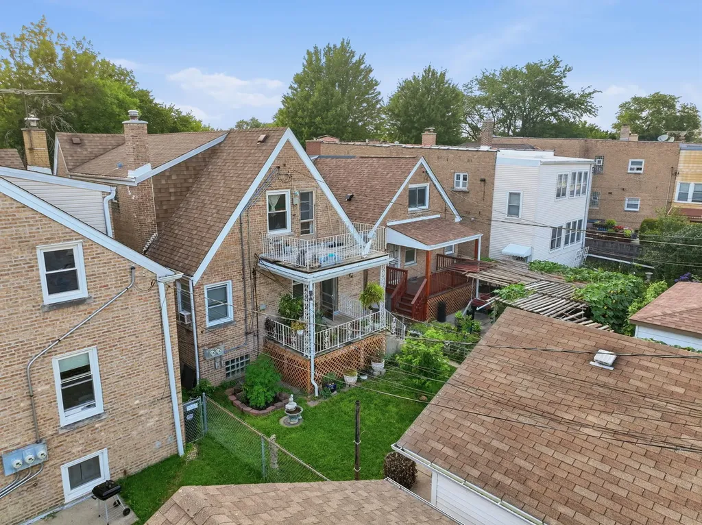 4923 North Mason Avenue Chicago IL 60630
