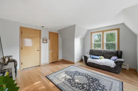 4923 North Mason Avenue Chicago IL 60630