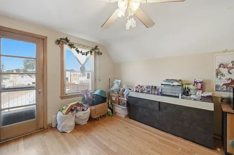 4923 North Mason Avenue Chicago IL 60630