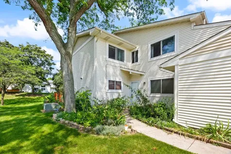 1044 Cumberland Court Vernon Hills IL 60061