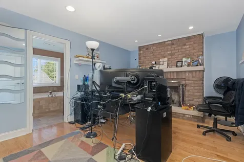 9340 South Clifton Park Avenue Evergreen Park IL 60805