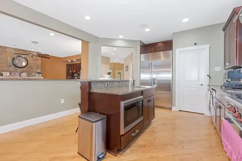 9340 South Clifton Park Avenue Evergreen Park IL 60805