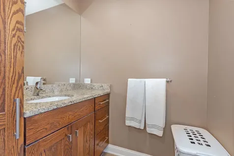 9340 South Clifton Park Avenue Evergreen Park IL 60805
