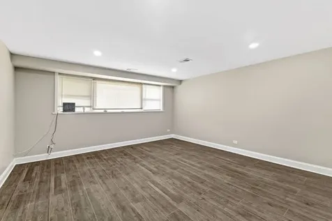 14737 Blackstone Avenue Dolton IL 60419