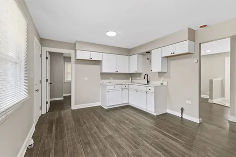 14737 Blackstone Avenue Dolton IL 60419
