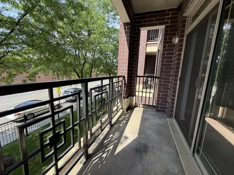 6436 Roosevelt Road Oak Park IL 60304