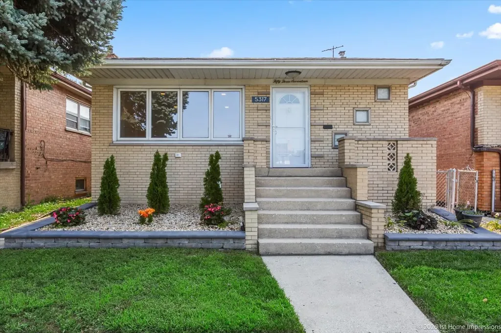 5317 South Hunt Avenue Summit IL 60501