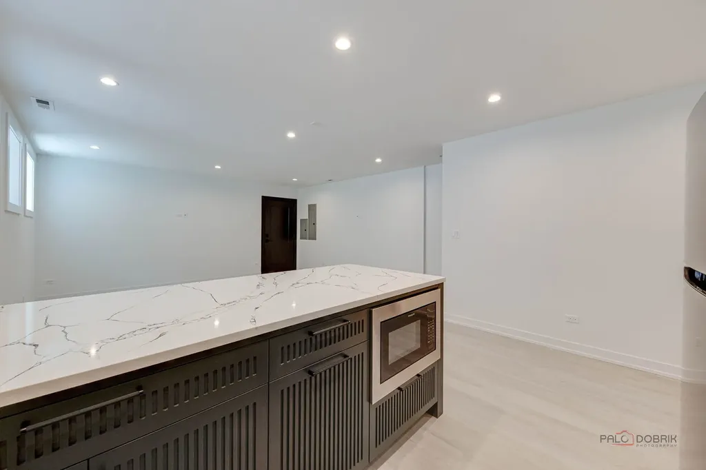 1830 North Saint Louis Avenue Chicago IL 60647