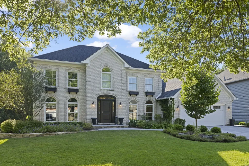2265 River Woods Drive Naperville IL 60565