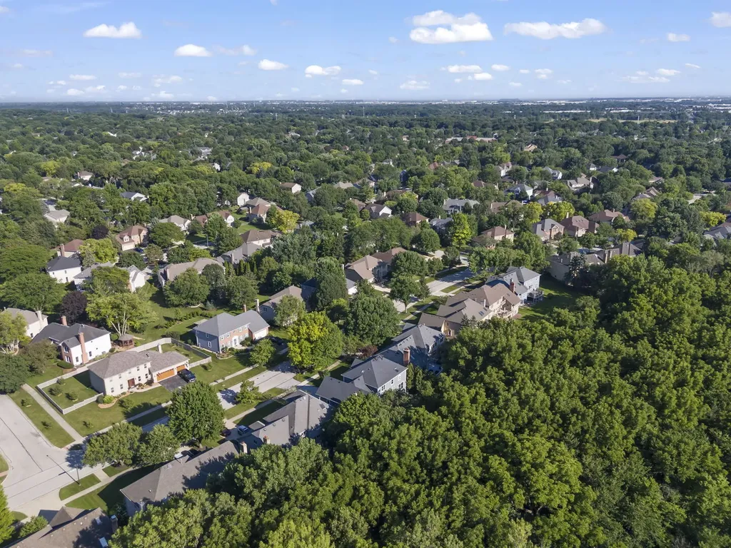 2265 River Woods Drive Naperville IL 60565